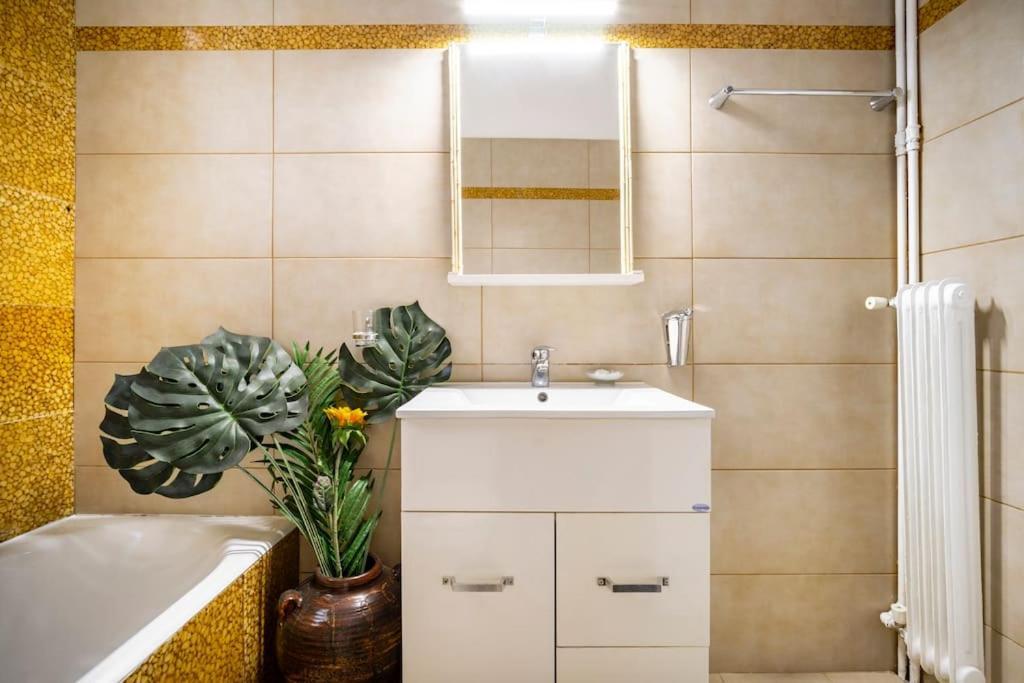 Athens Paradise Cozy 53 Sqm Apartament Near To Metro Esterno foto